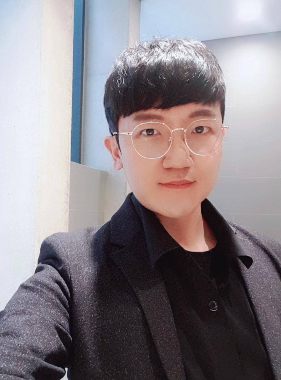 고명섭 사진