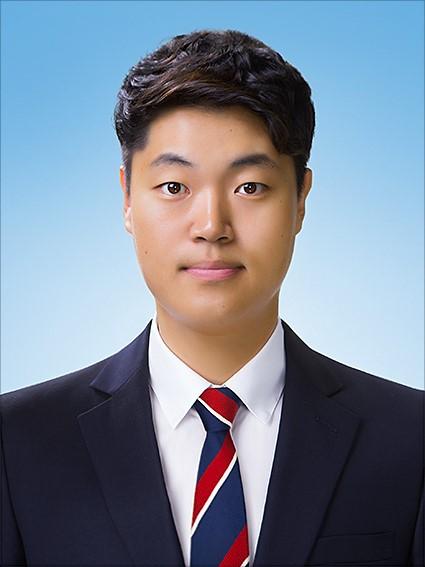 조동우 사진